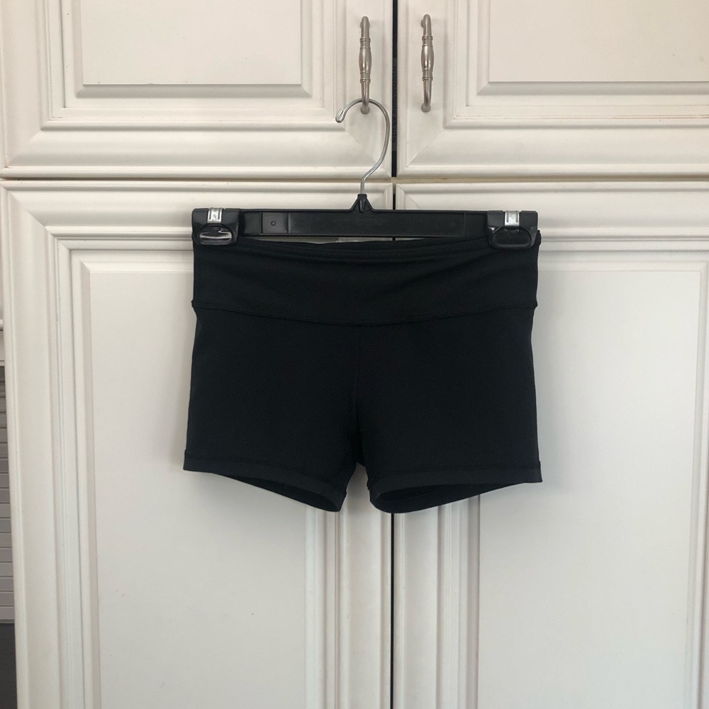 Ivivva by Lululemon reversible girls luon shorts
